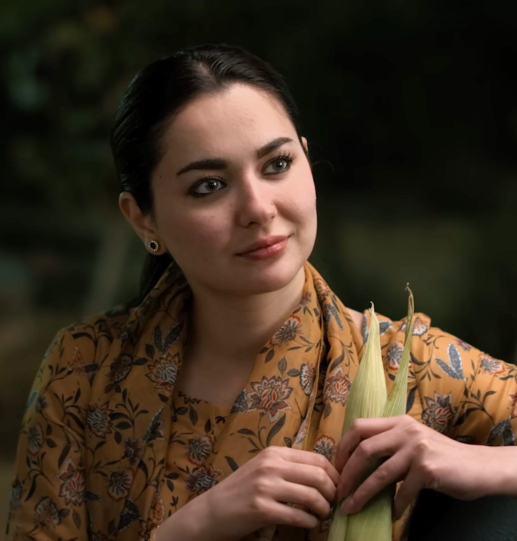 Hania Aamir Biography