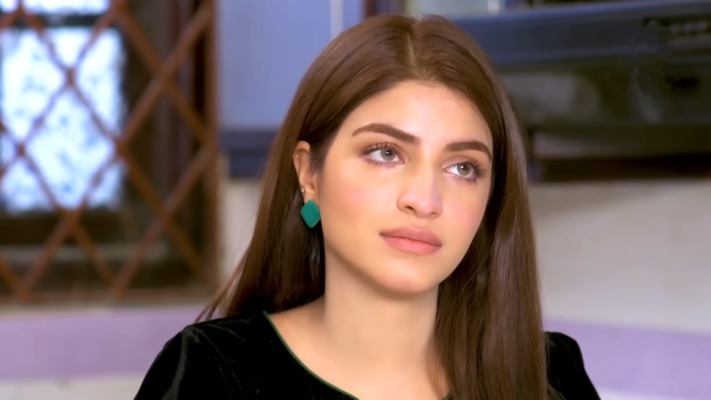 Kinza Hashmi Biography