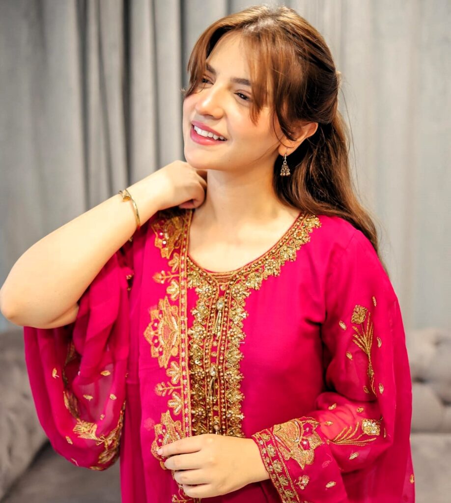 Dananeer Mobeen Biography