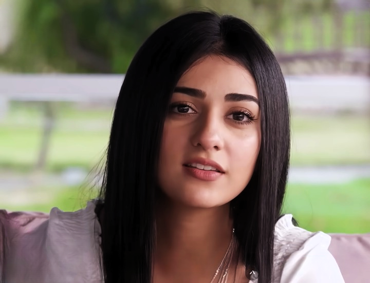 Sarah Khan Falak Shabir Prank