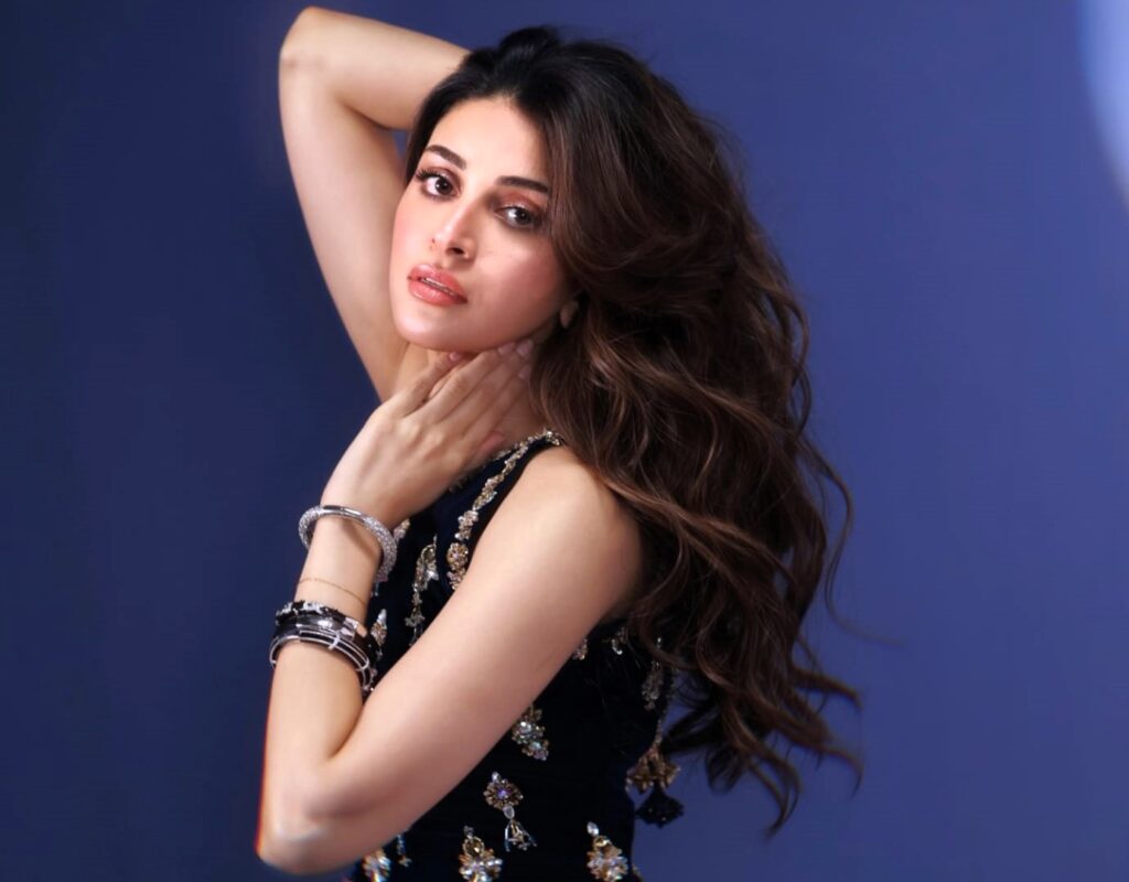 Anmol Baloch Biography: Salary, Age, Family & 8 Best Dramas 🌟