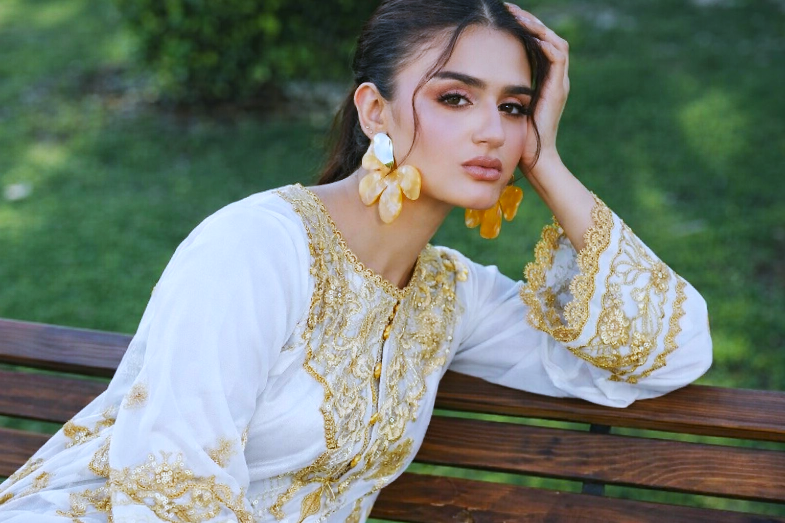 Pakistani actress casual outdoor look