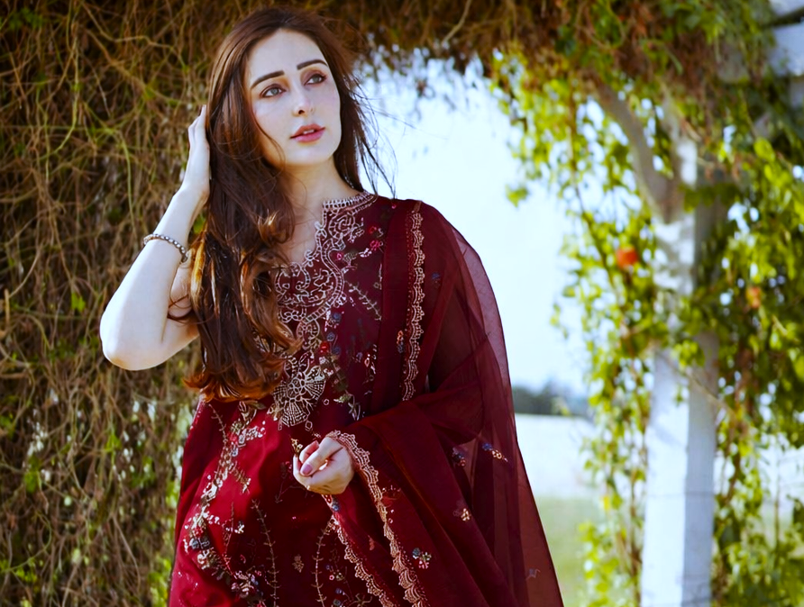 Sidra Niazi biography