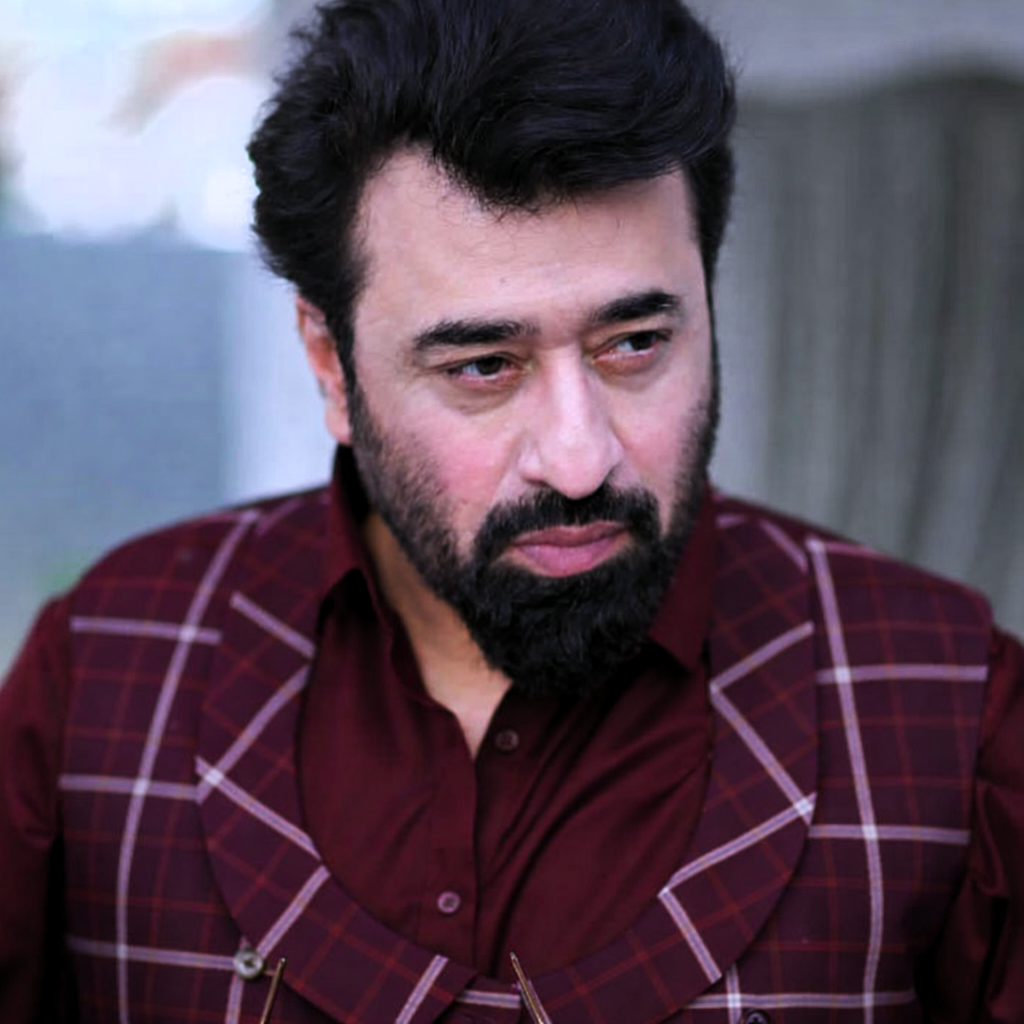 Yasir Nawaz Bio: Age, Wife, Dramas & Success Story