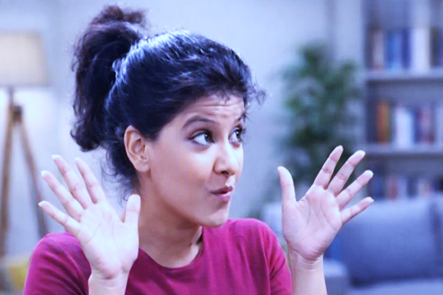 Hairat zada larki ka expression