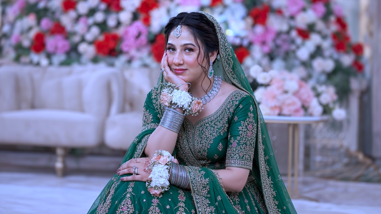 Green bridal outfit mein