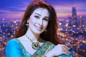 City View Ke Sath Traditional Look
